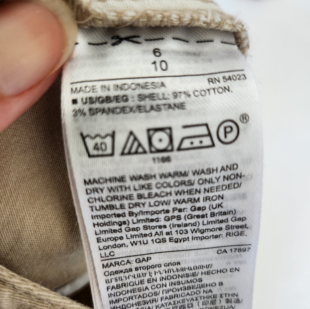 Gap Tan Cotton Shorts - Picture 6 of 9